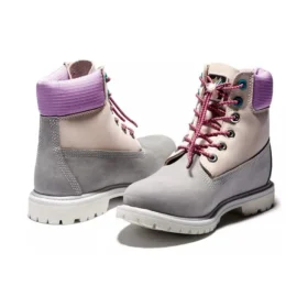 6-Inch Premium Waterproof Boot de 15 cm para o Dia dos Namorados «Nubuck cinzento e bege com gola roxa» 6-Inch Premium Waterproof Boot de 15 cm para o Dia dos Namorados «Nubuck cinzento e bege com gola roxa»