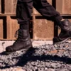 Bota de trabalho impermeável Boondock 8 com biqueira composta para mulher