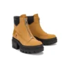Bota Everleigh com fecho frontal “Trigo Nubuck”