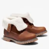 Bota feminina Timberland® com forro quente e fecho enrolável Bota feminina Timberland® com forro quente e fecho enrolável