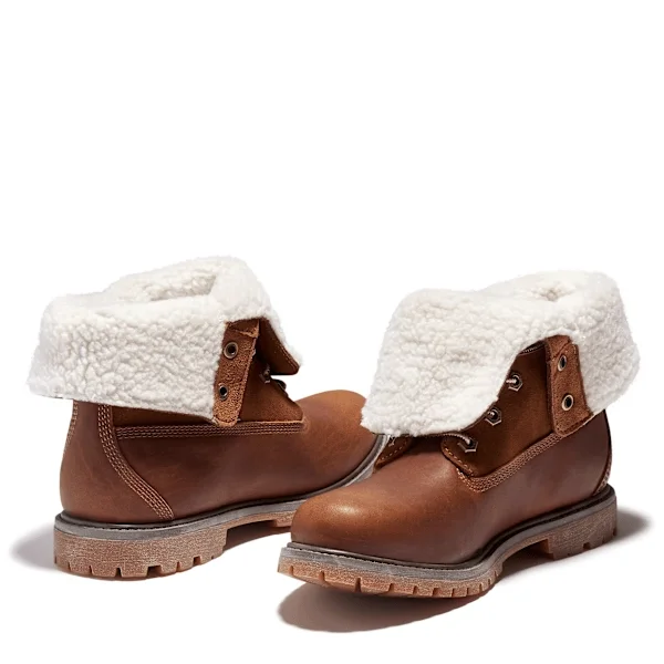 Bota feminina Timberland® com forro quente e fecho enrolável Bota feminina Timberland® com forro quente e fecho enrolável