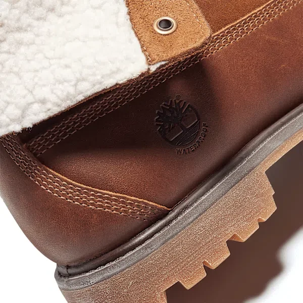 Bota feminina Timberland® com forro quente e fecho enrolável Bota feminina Timberland® com forro quente e fecho enrolável