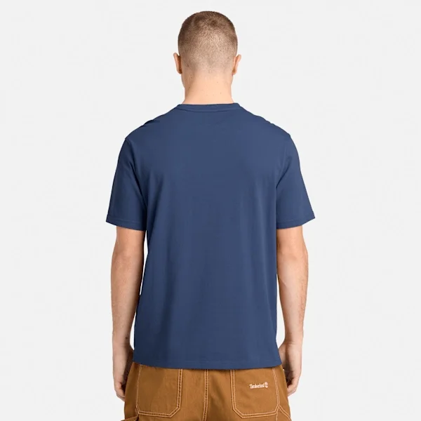 T-shirt masculina com logótipo bordado e efeito desgastado T-shirt masculina com logótipo bordado e efeito desgastado
