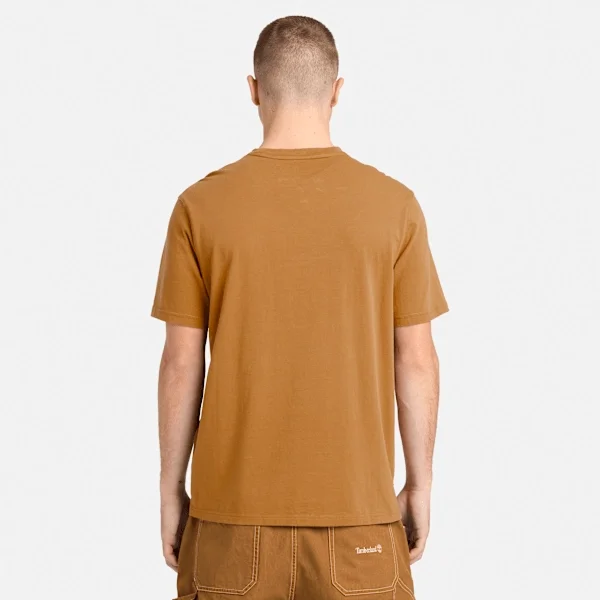 T-shirt masculina com logótipo bordado e efeito desgastado T-shirt masculina com logótipo bordado e efeito desgastado