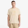 T-shirt masculina com logótipo gráfico tingida na peça