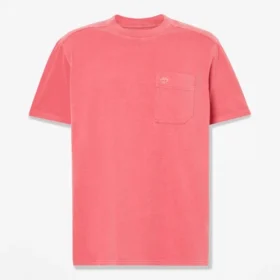 T-shirt masculina Merrymack River com bolso no peito e tingida na peça