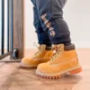 Timberland® Premium 6-Inch Waterproof Boot para crianças Timberland® Premium 6-Inch Waterproof Boot para crianças